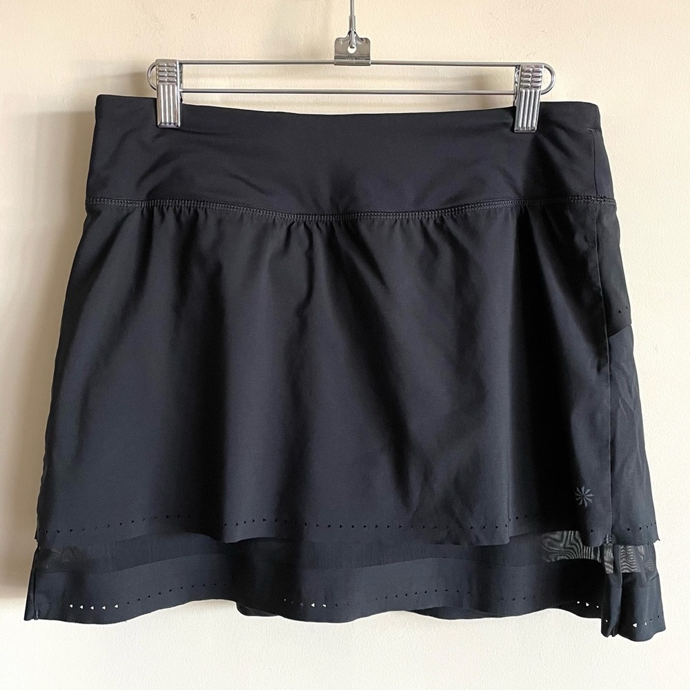 ATHLETA Laser Run Skort Tennis Water Repellant Mesh Layer Pockets Black